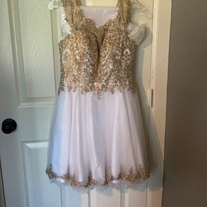 a 15 short dress